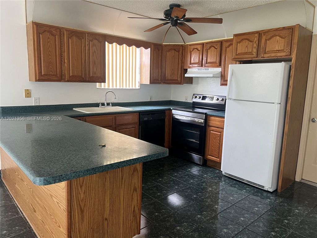 Photo of 5324 Flagler St, Hollywood, FL 33021 (MLS # A12021356)