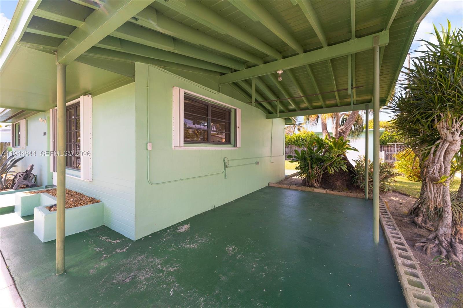 HOMESTEAD LAKE PK HOMES 1 - Residential