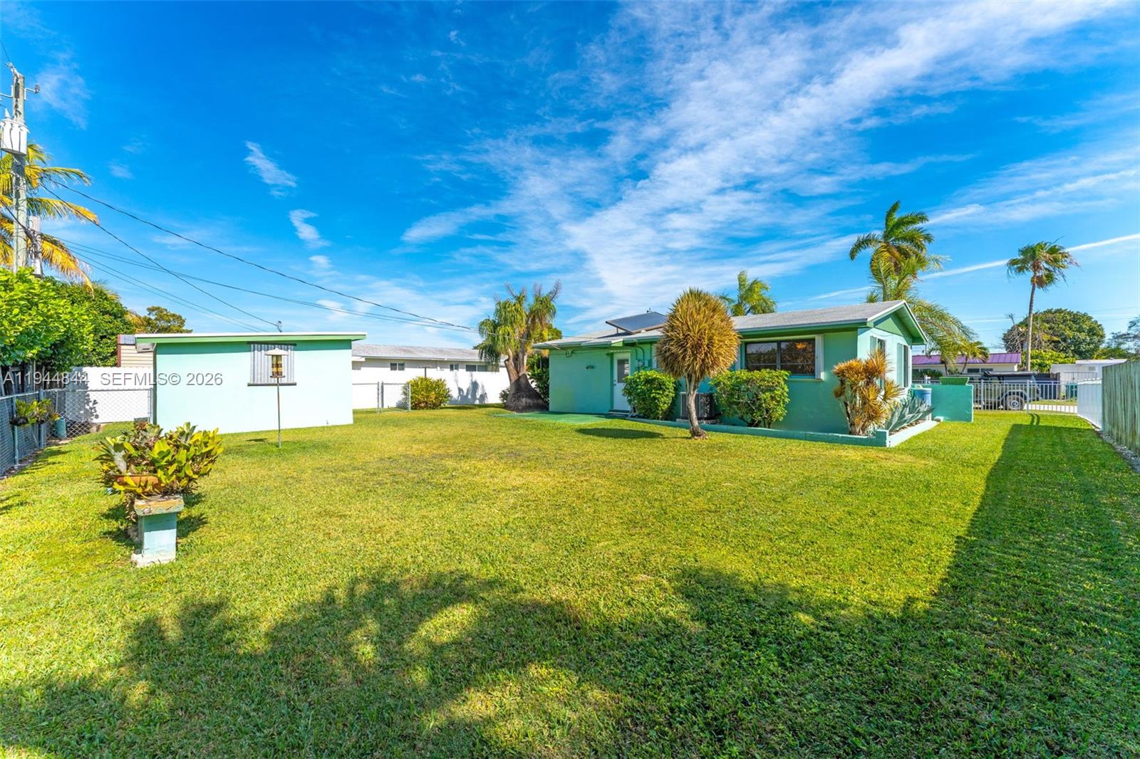 HOMESTEAD LAKE PK HOMES 1 - Residential