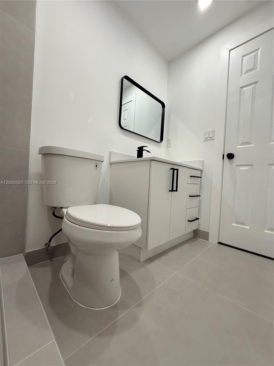 DEVON-AIRE VILLAS SEC 3 - Residential