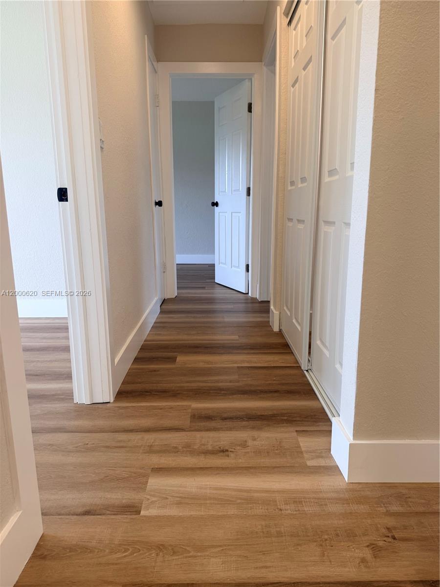 DEVON-AIRE VILLAS SEC 3 - Residential