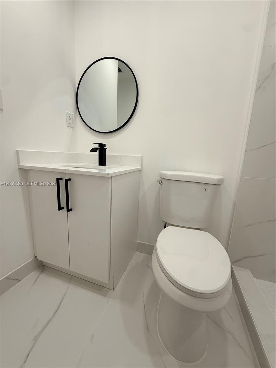 DEVON-AIRE VILLAS SEC 3 - Residential