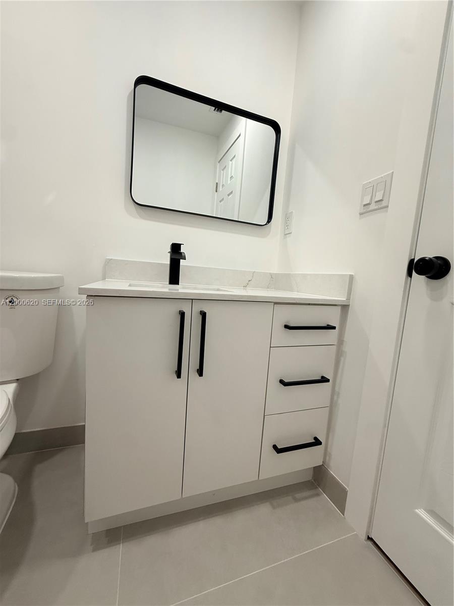 DEVON-AIRE VILLAS SEC 3 - Residential