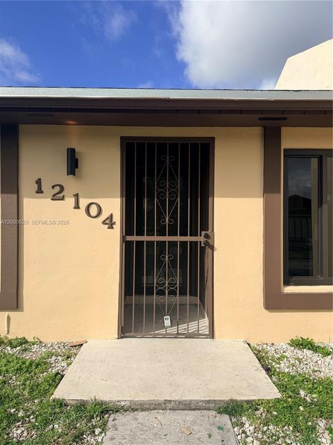 12104 SW 110th St Cir S Miami FL 33186