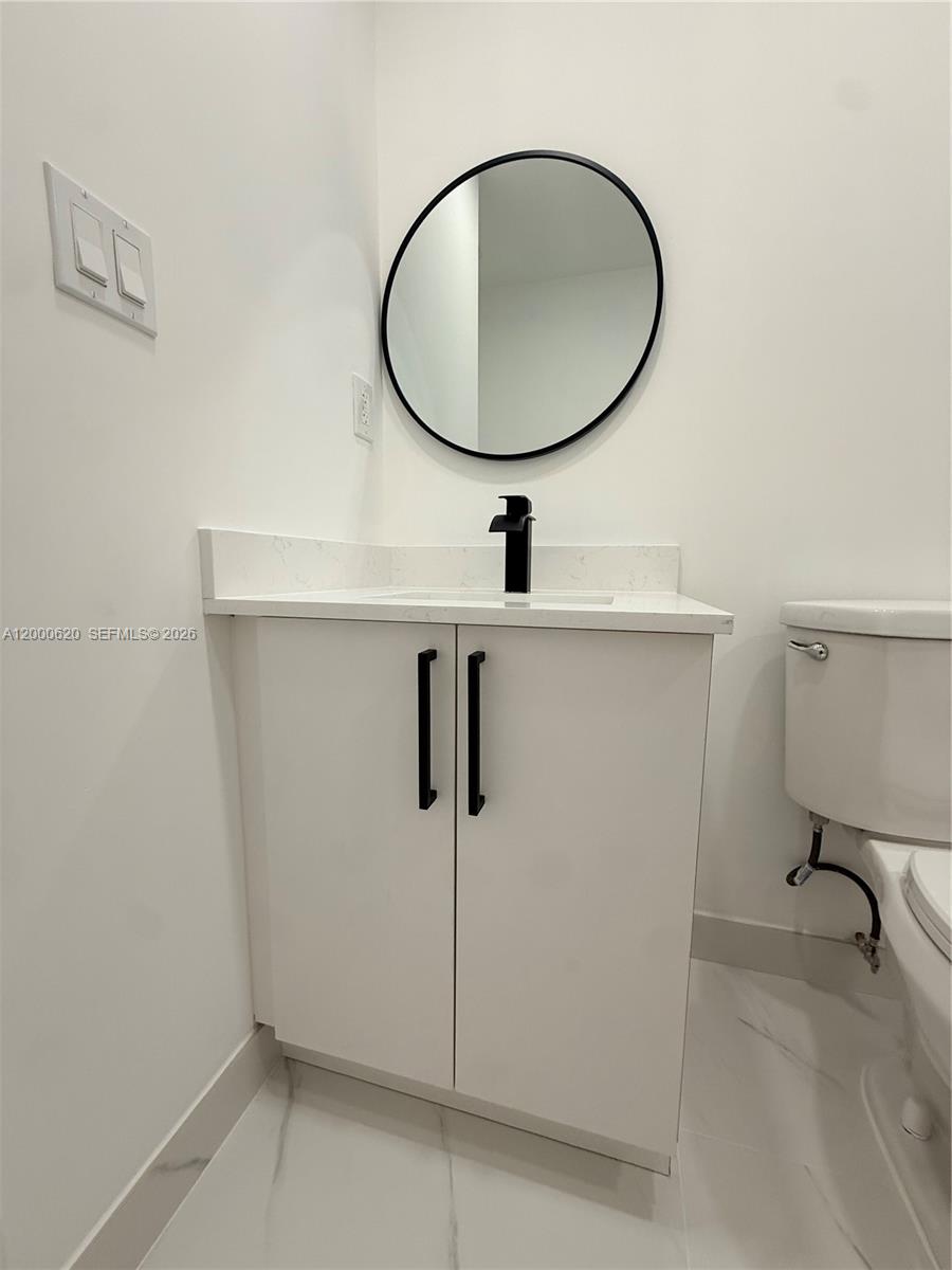 DEVON-AIRE VILLAS SEC 3 - Residential