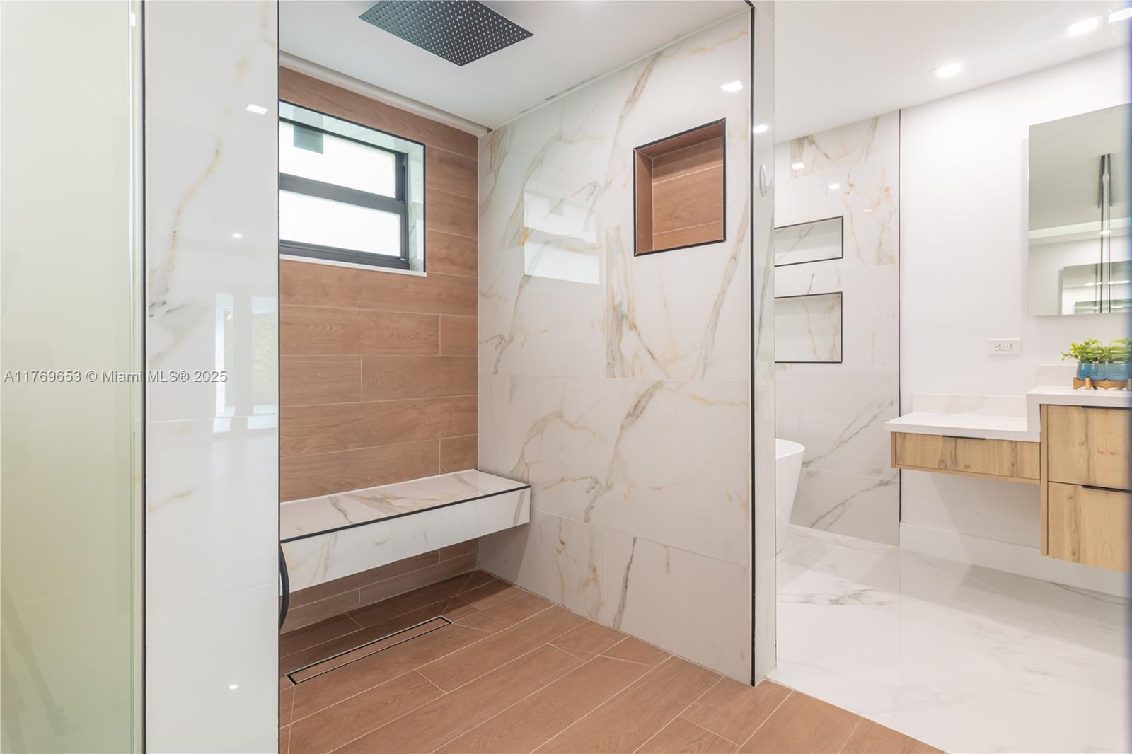 J G HEADS FARMS UNIT A - Residential