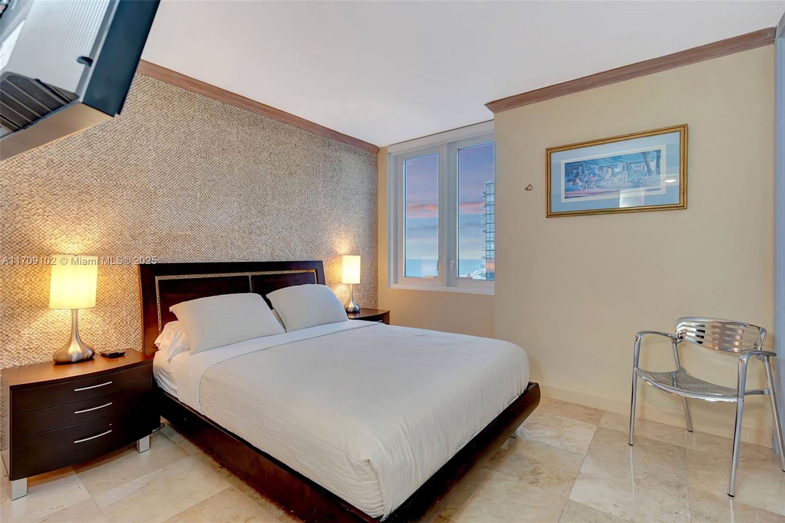 RONEY PALACE CONDO - Residential Lease