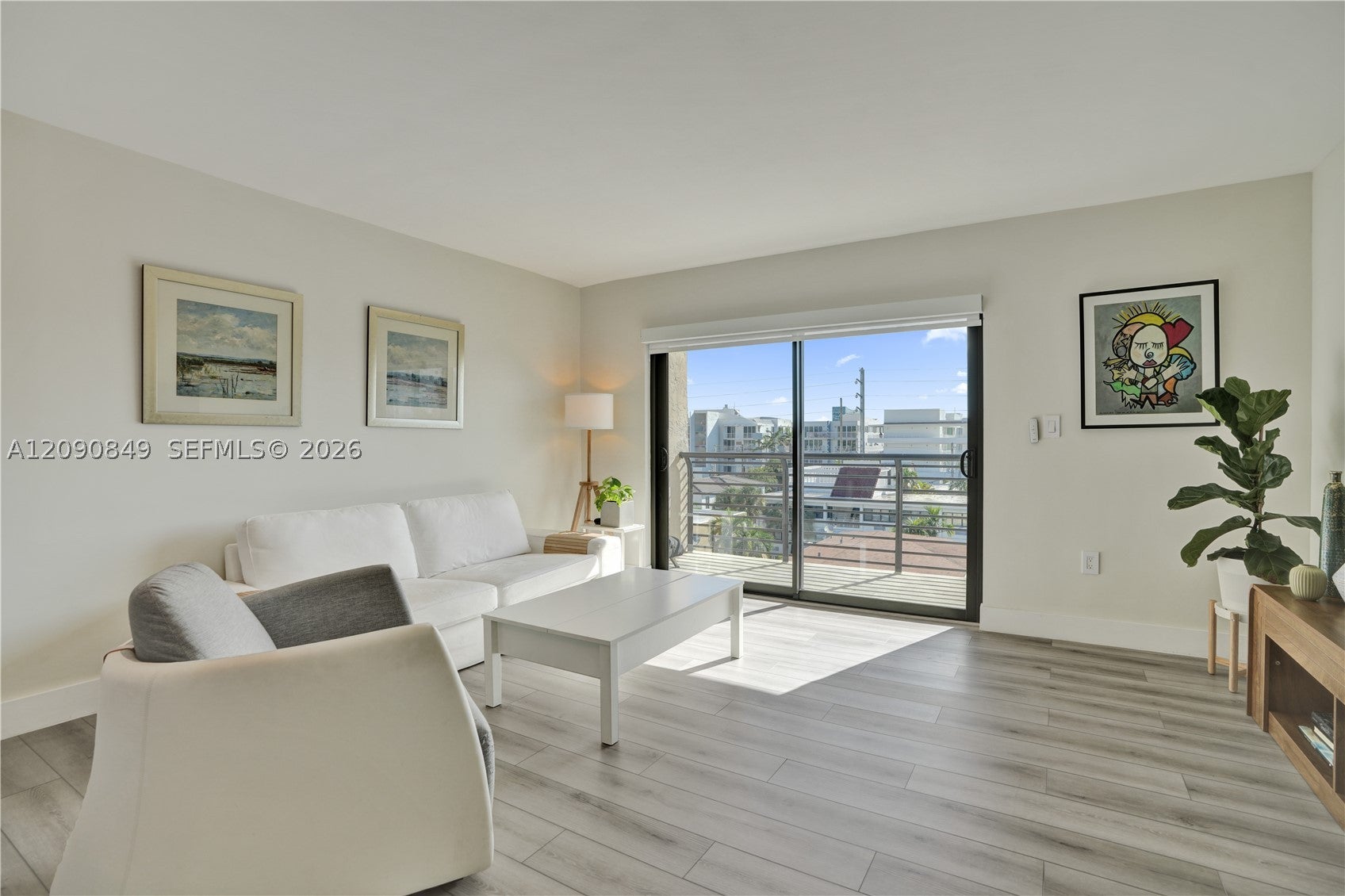, Miami Beach, FL, 33141/$525,000 2 2807167007
