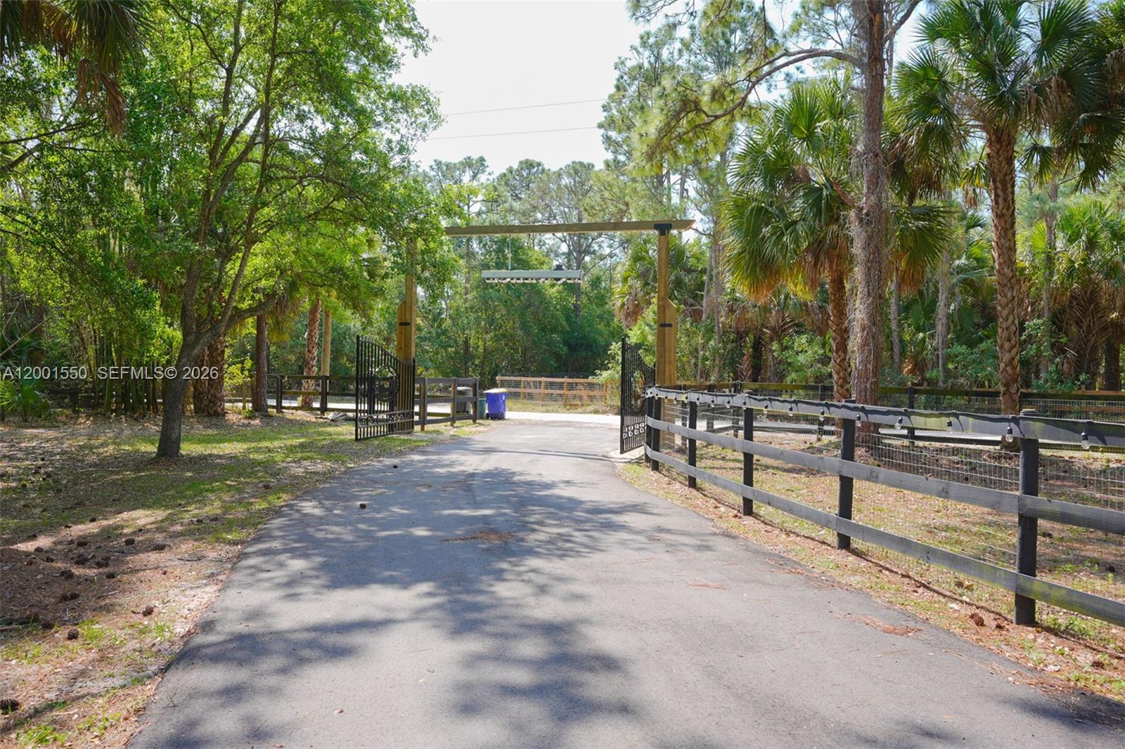 VILLAGE OF INDIANTOWN - Residential