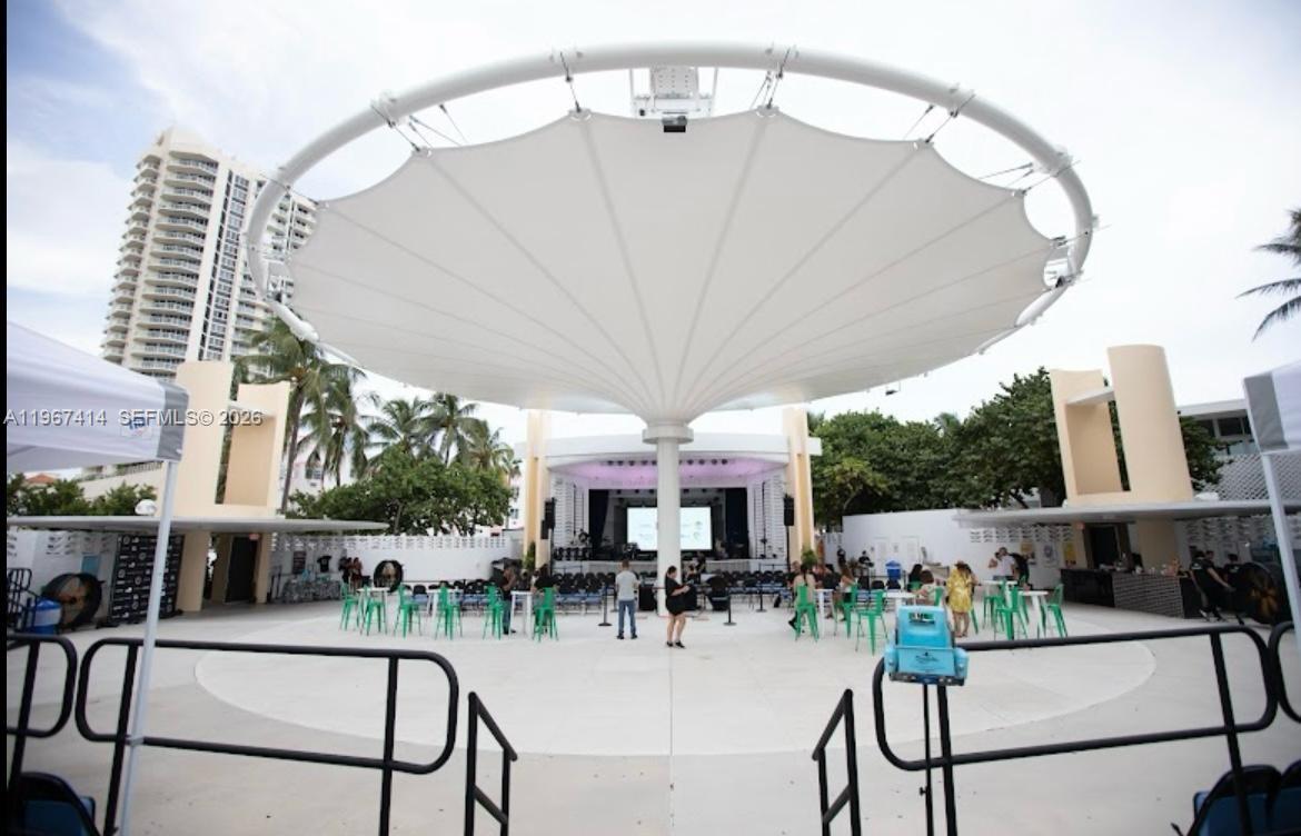 ISLAND POINT SOUTH CONDO - Residential