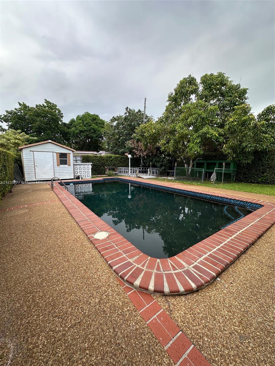 CORAL VILLAS REV - Residential