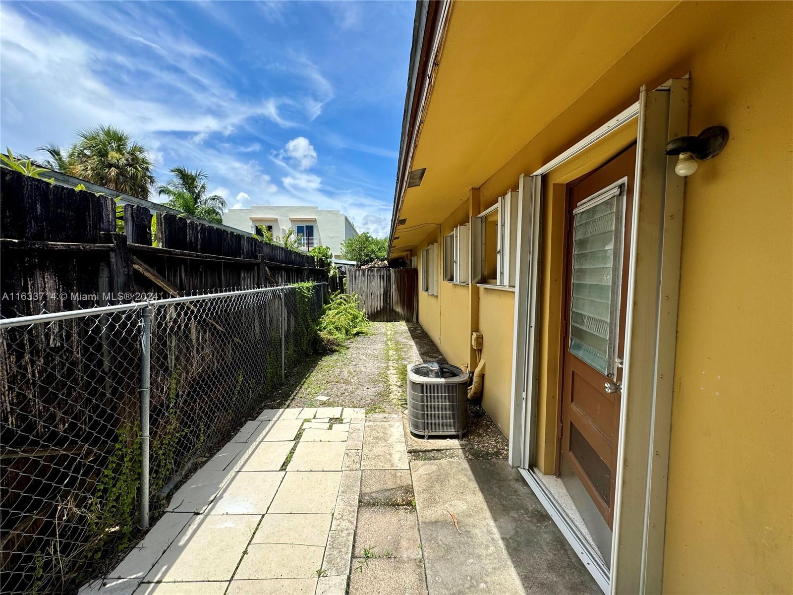 OSCEOLA PARK - Residential Income