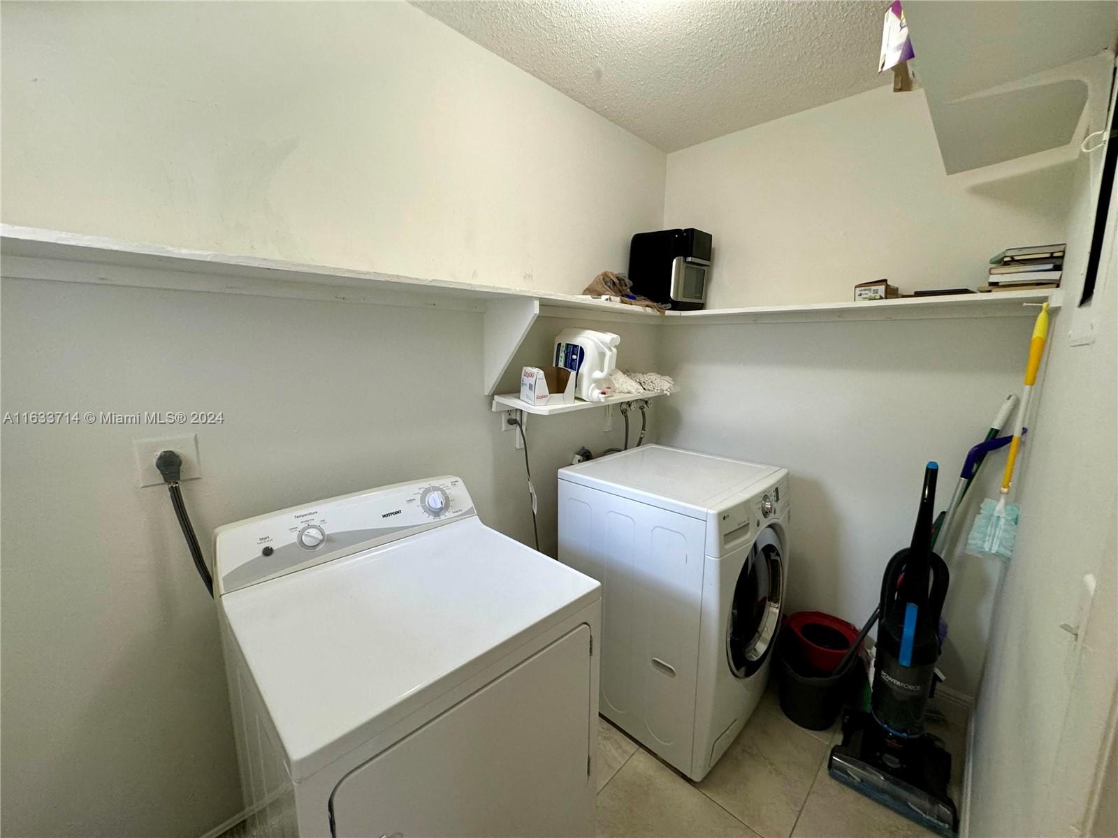 OSCEOLA PARK - Residential Income