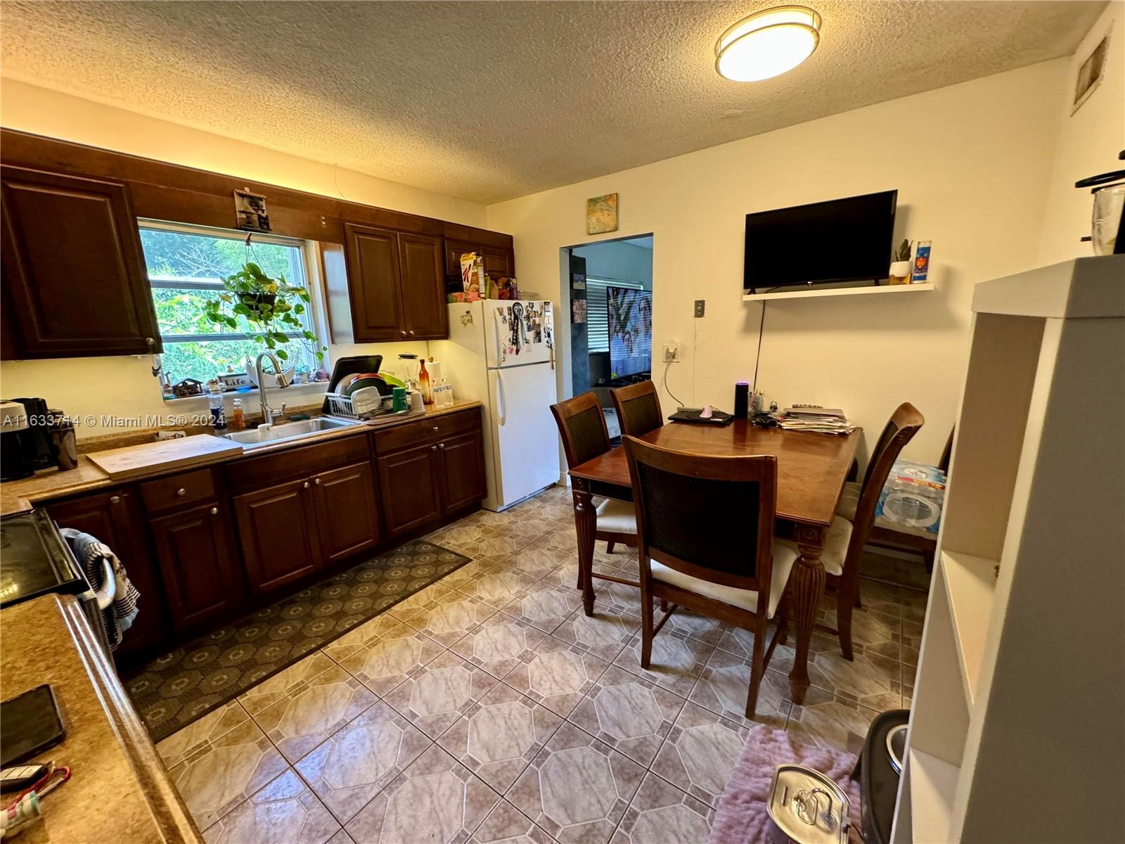 OSCEOLA PARK - Residential Income