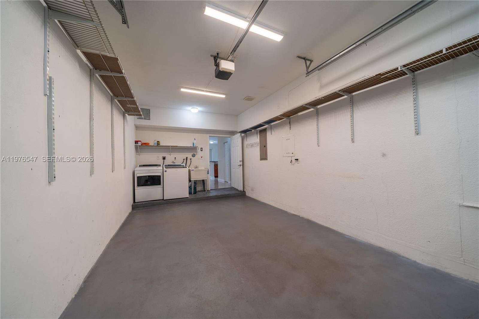 VILLAS AT OAK HAMMOCK - Residential Lease