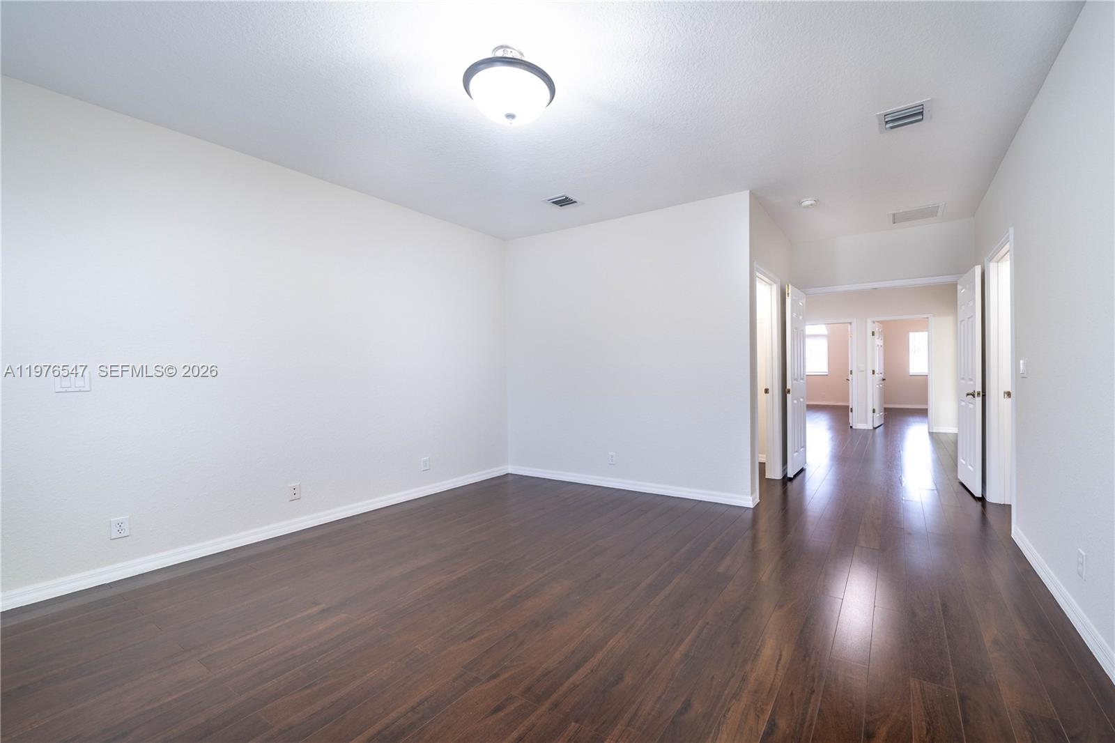 VILLAS AT OAK HAMMOCK - Residential Lease