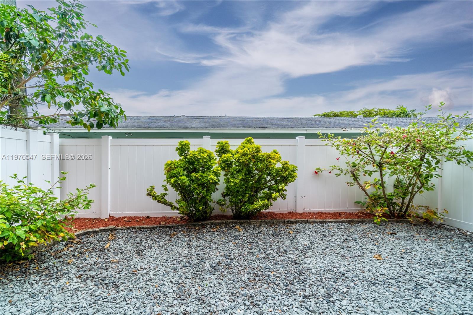 VILLAS AT OAK HAMMOCK - Residential Lease