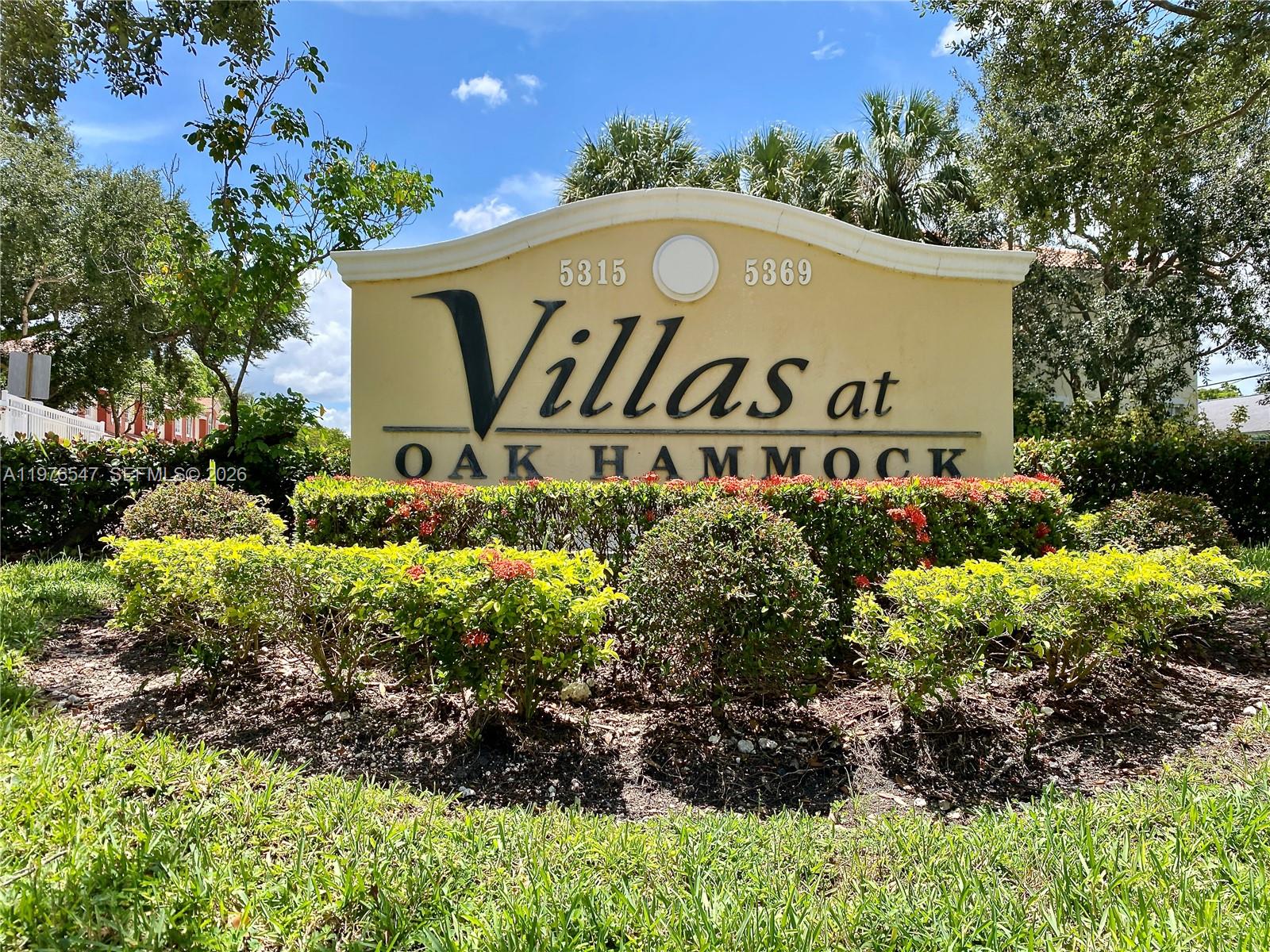VILLAS AT OAK HAMMOCK - Residential Lease