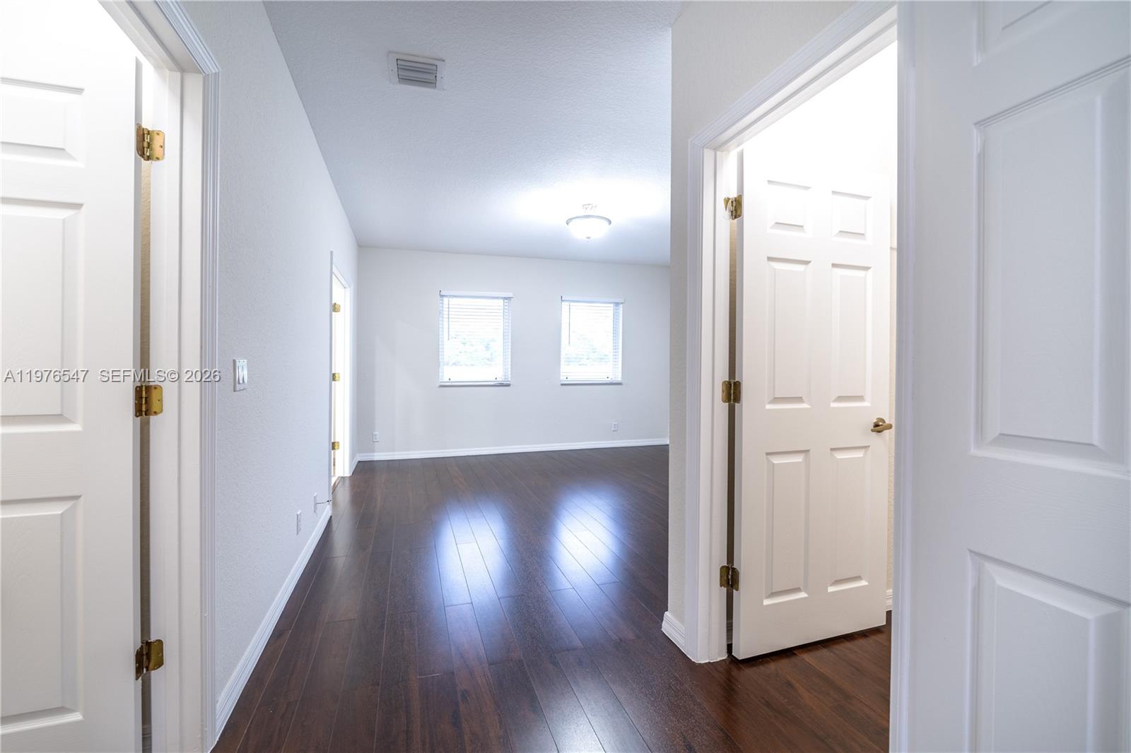 VILLAS AT OAK HAMMOCK - Residential Lease