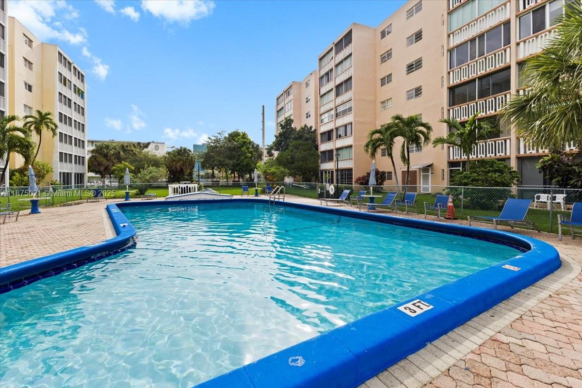 MEADOWBROOK TOWERS CONDO L - Residential