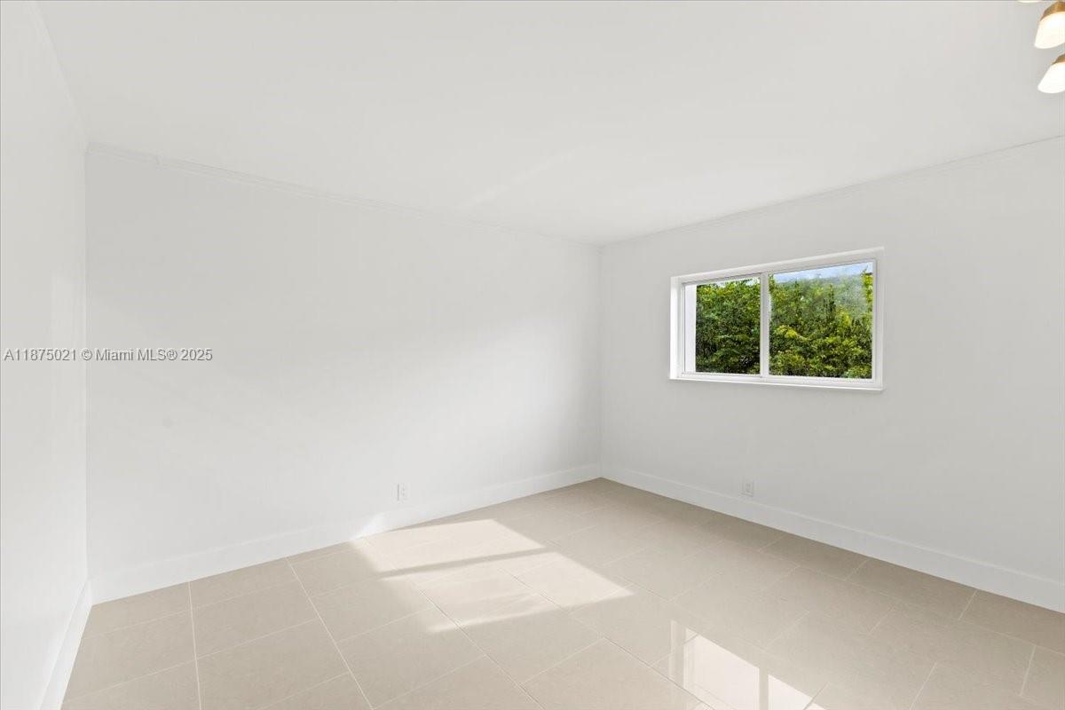 MEADOWBROOK TOWERS CONDO L - Residential