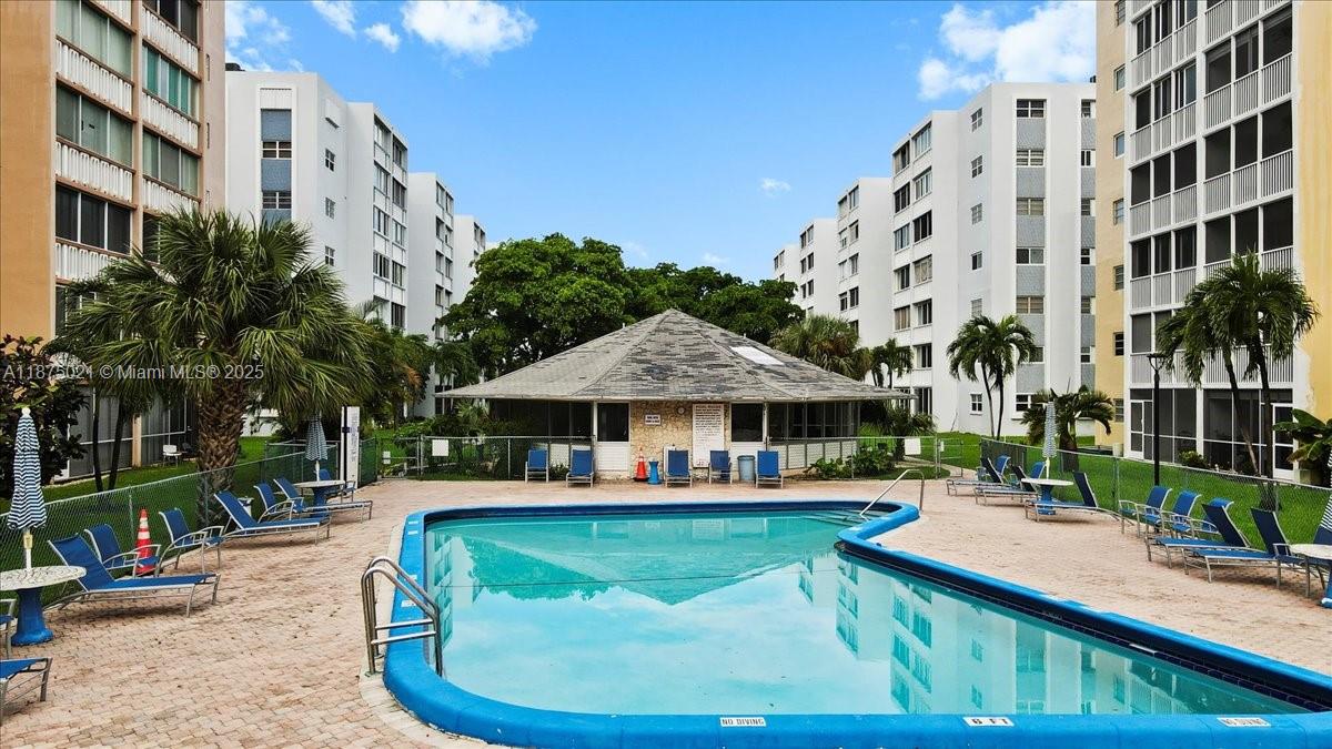 MEADOWBROOK TOWERS CONDO L - Residential