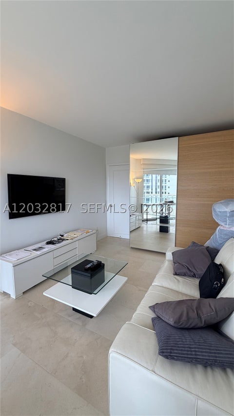 Tiny photo for 21205 Yacht Club Dr #1201, Aventura, FL 33180 (MLS # A12032817)