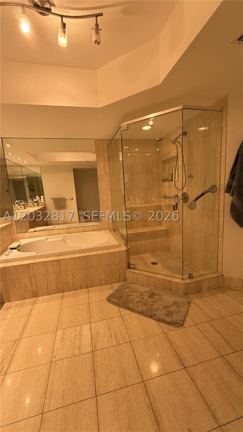 Tiny photo for 21205 Yacht Club Dr #1201, Aventura, FL 33180 (MLS # A12032817)
