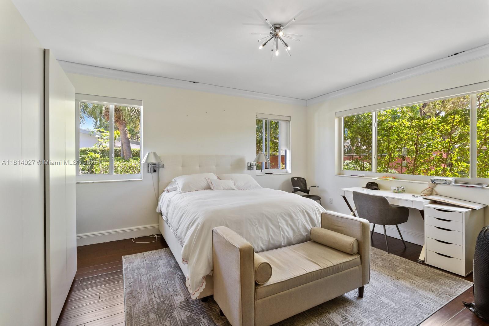 BAY HEIGHTS 1ST ADDN - Residential Lease