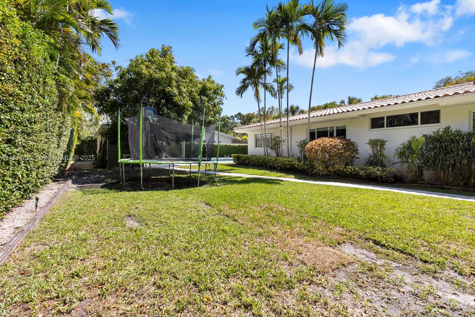 BAY HEIGHTS 1ST ADDN - Residential Lease