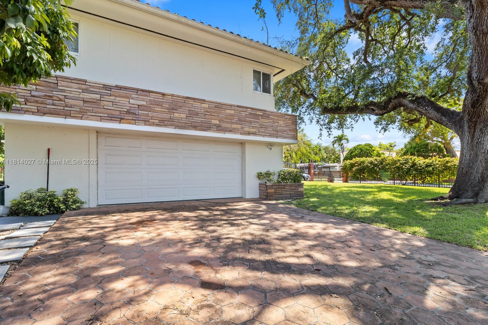 BAY HEIGHTS 1ST ADDN - Residential Lease