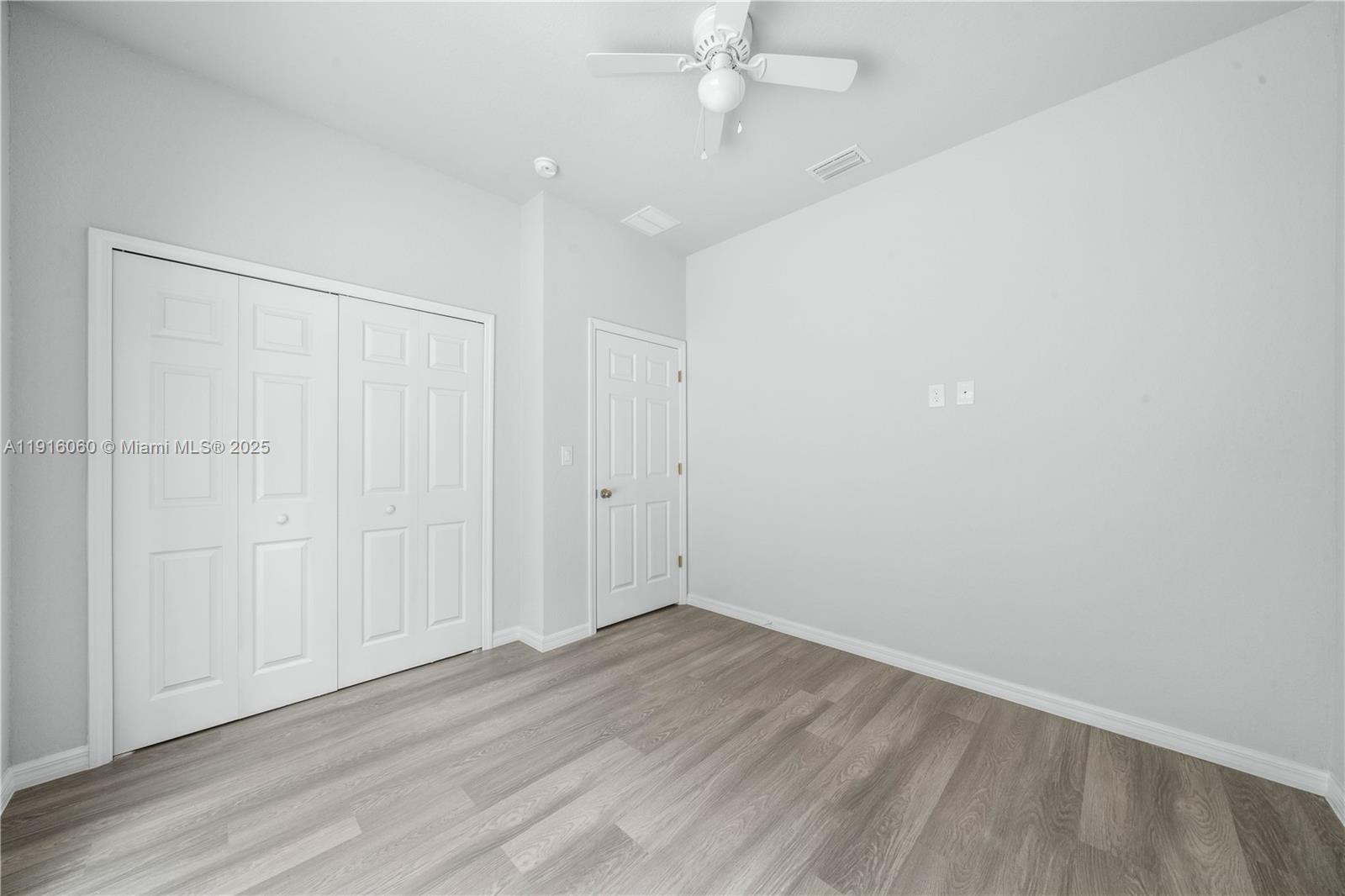 Las Villas at Kenilworth - Residential Lease