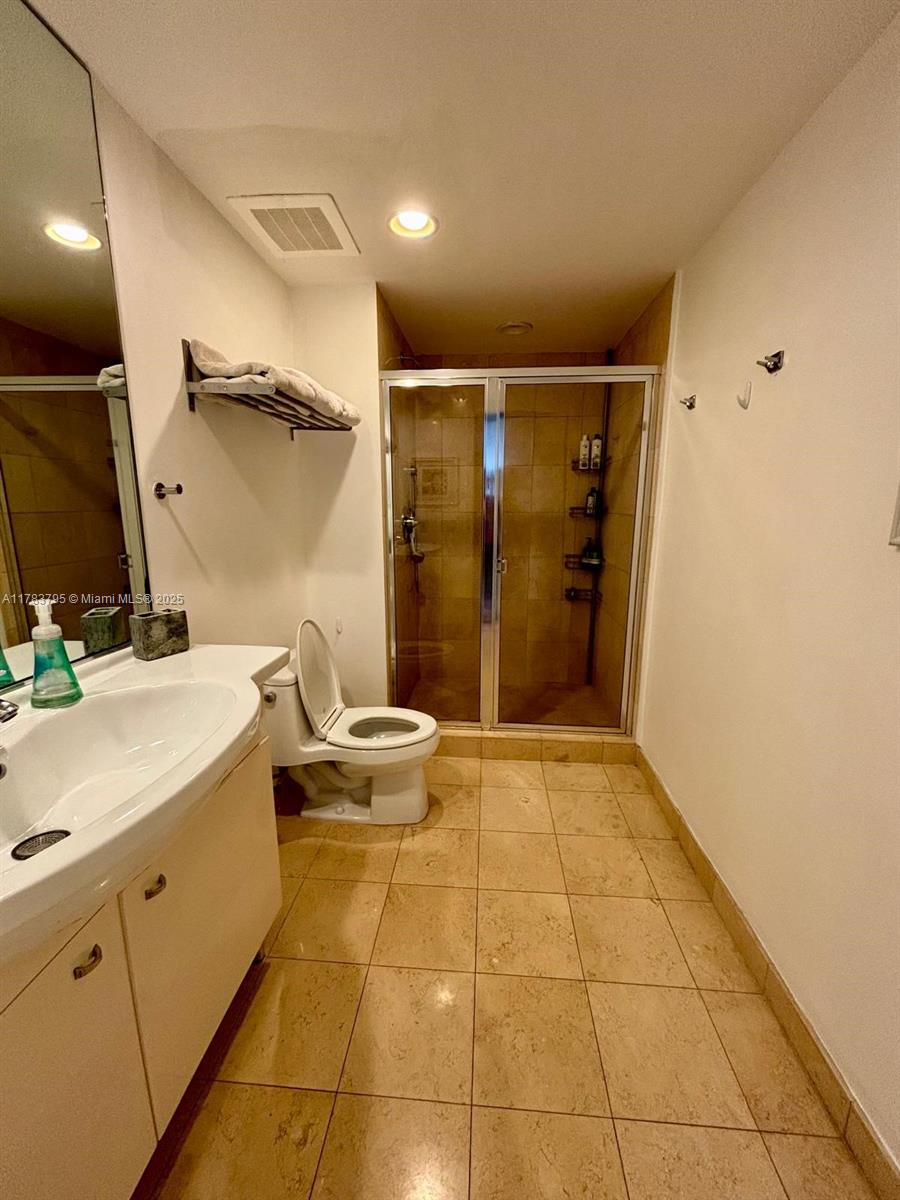 BEACH CLUB TWO CONDO - Residential