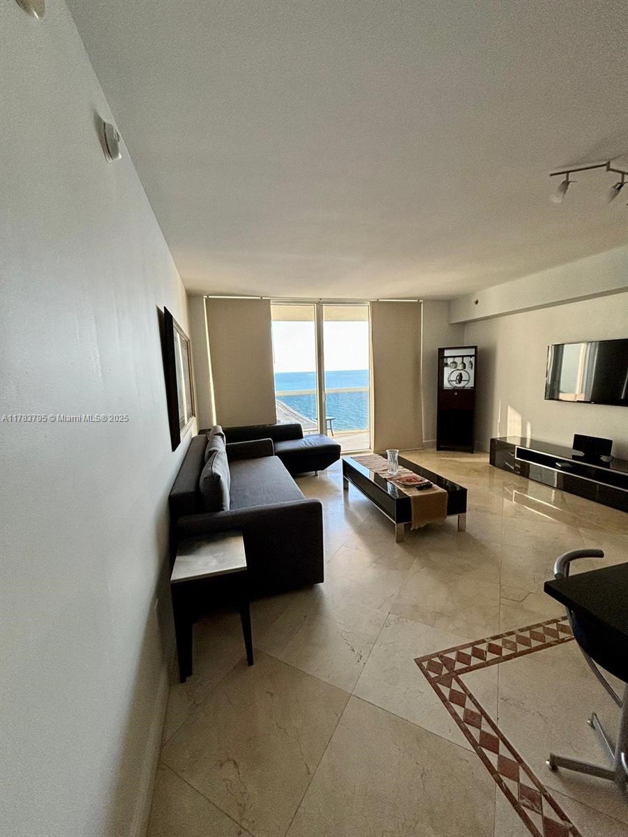 BEACH CLUB TWO CONDO - Residential