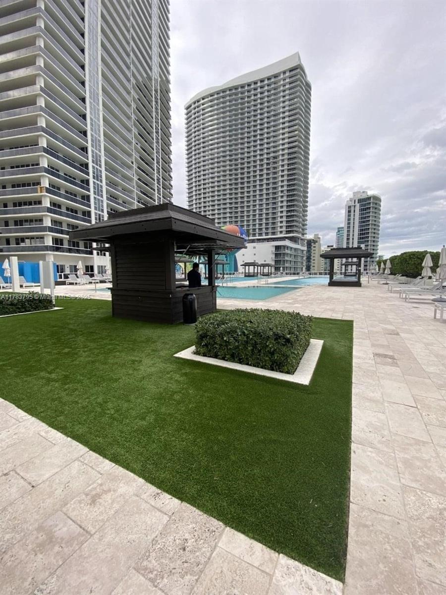 1830 S Ocean Dr 2212