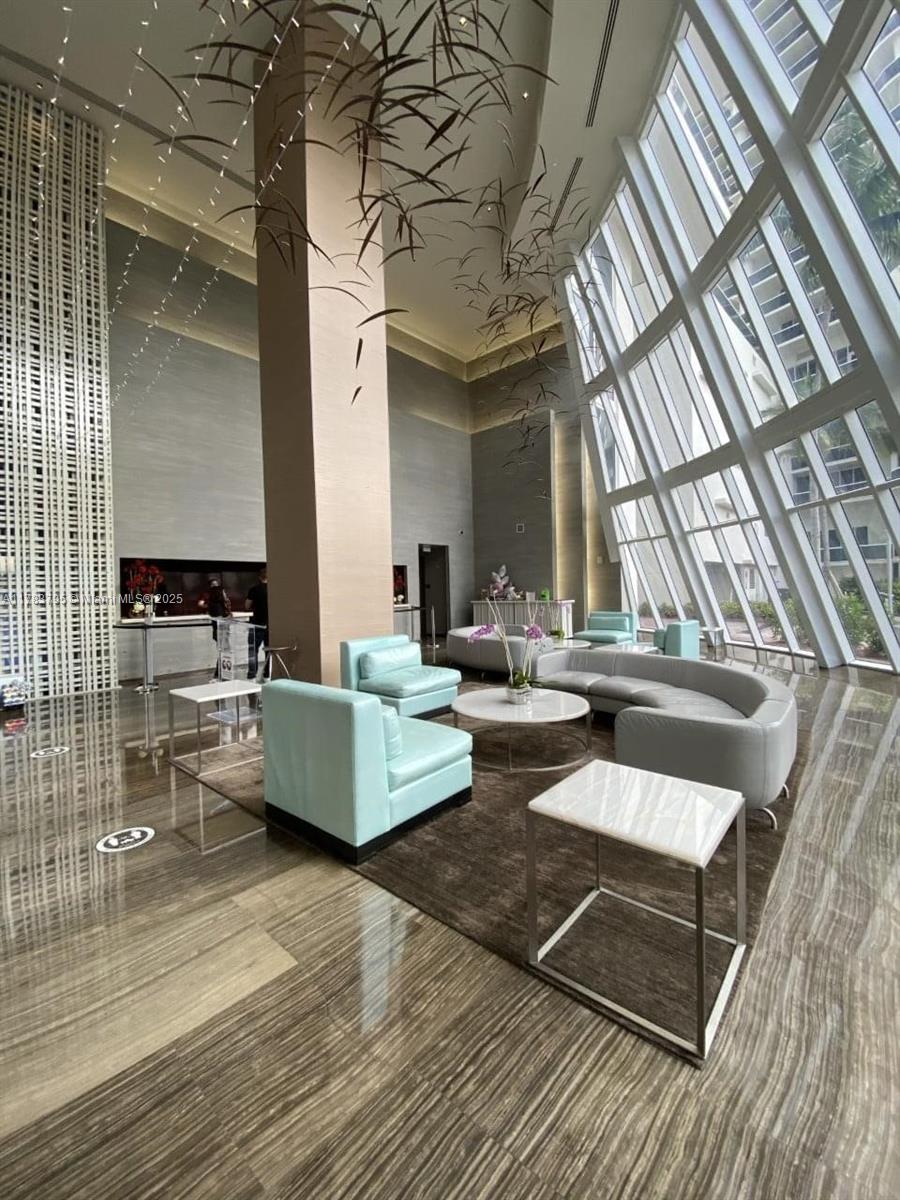 1830 S Ocean Dr 2212