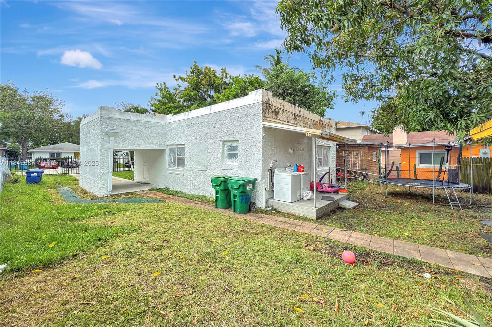 OHIO PARK - Residential Income