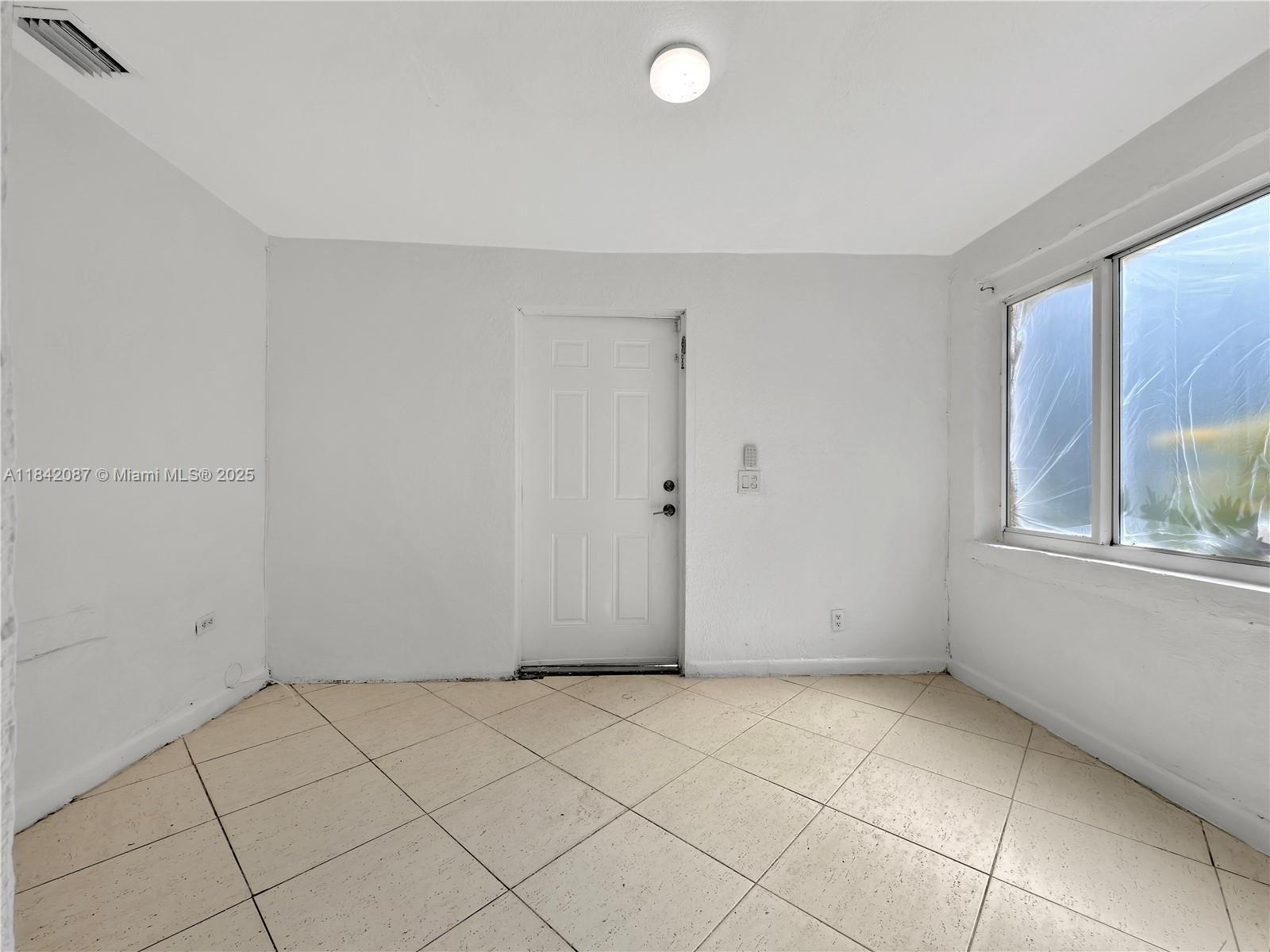 OHIO PARK - Residential Income