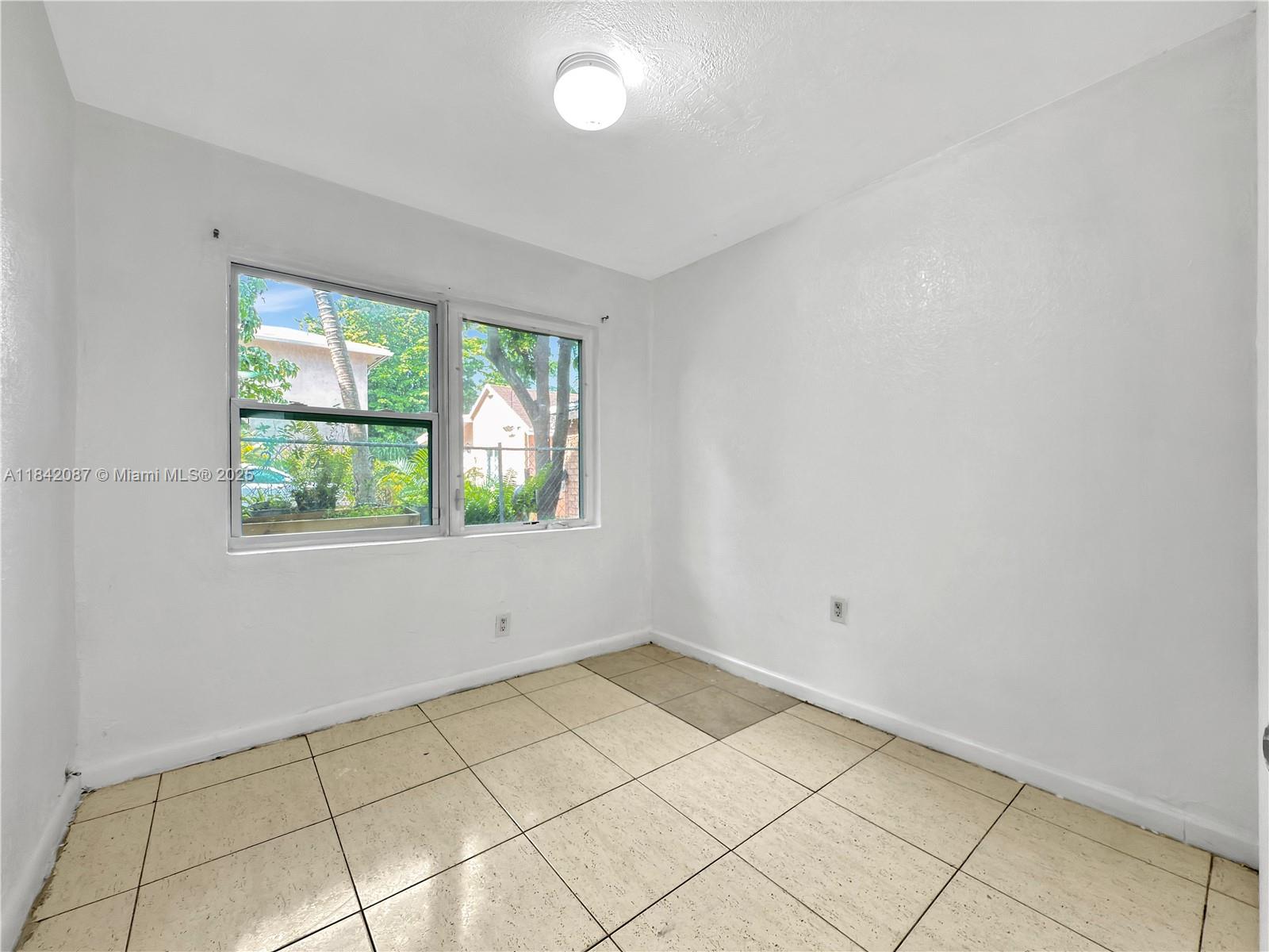 OHIO PARK - Residential Income