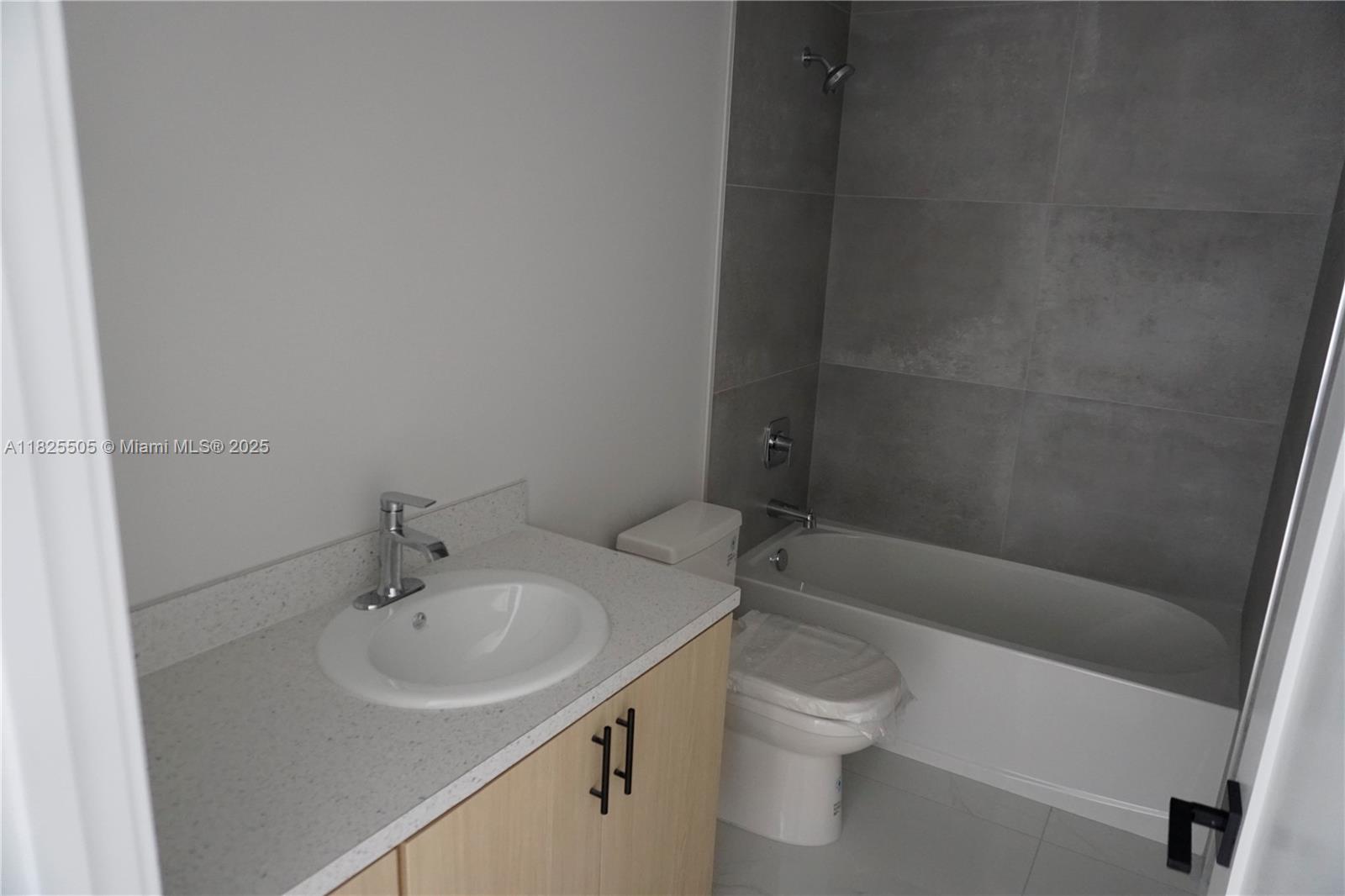 OAK SHIRE HOMES - Residential