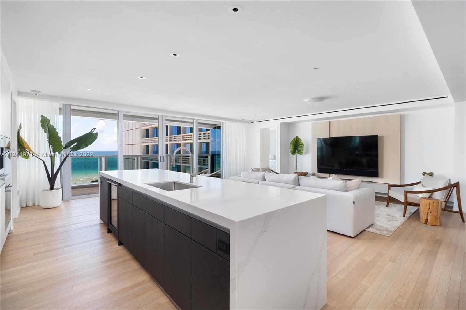 2901 COLLINS CONDO - Residential