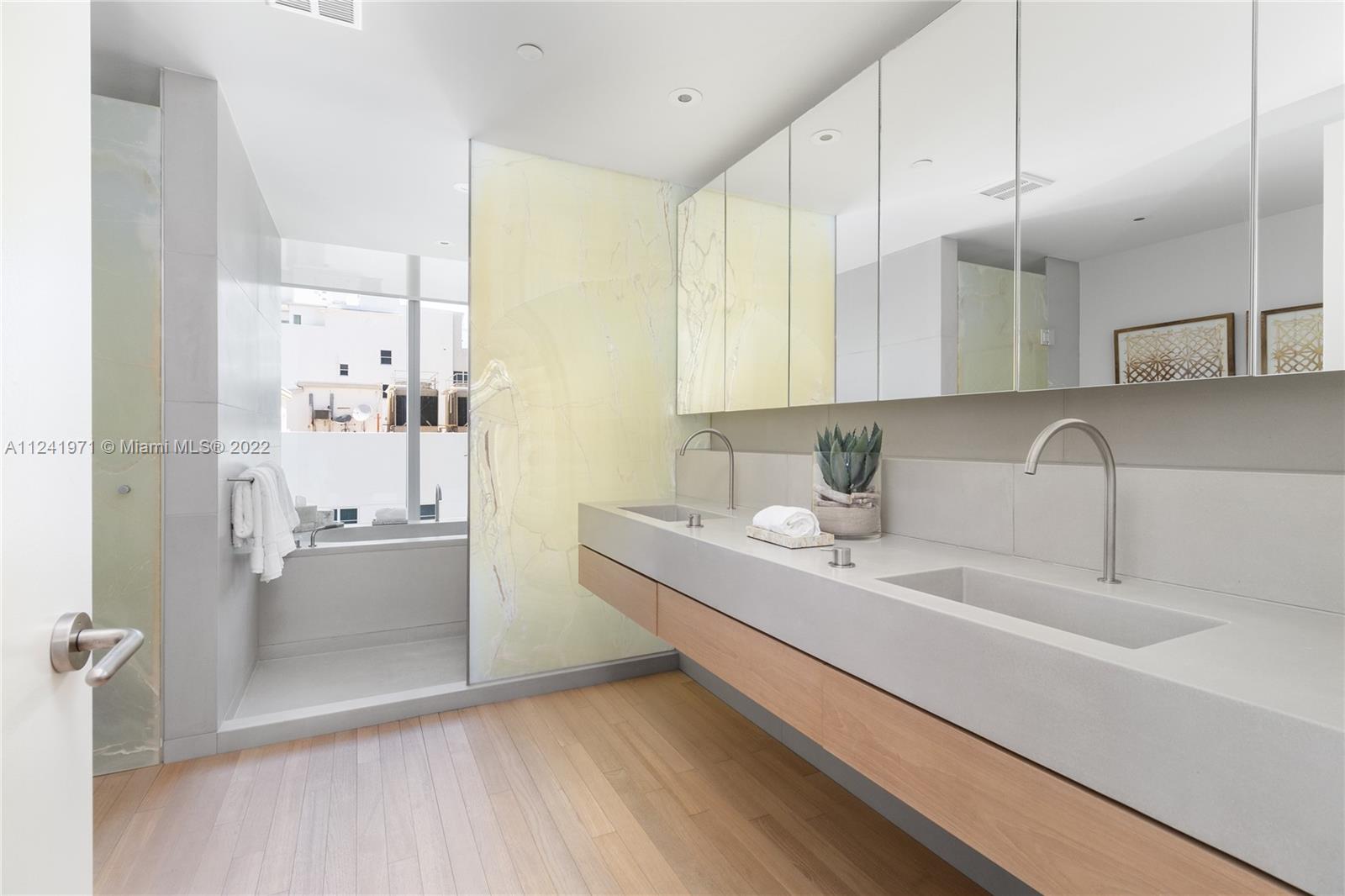 2901 COLLINS CONDO - Residential