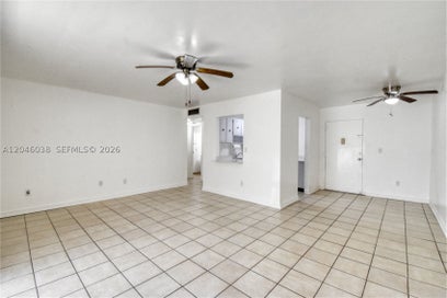 10387 N Kendall Dr R2 Miami FL 33176