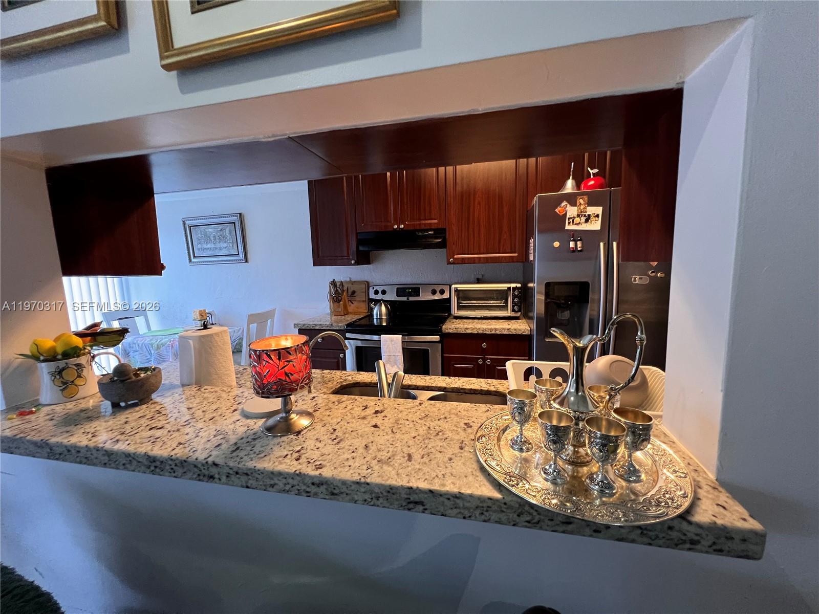 DEVON-AIRE VILLAS SEC 4 - Residential