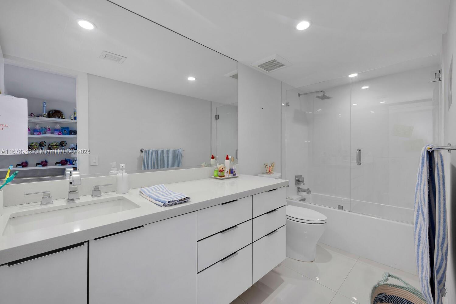 BAHIA MAR CONDO OF KEY BI - Residential Lease