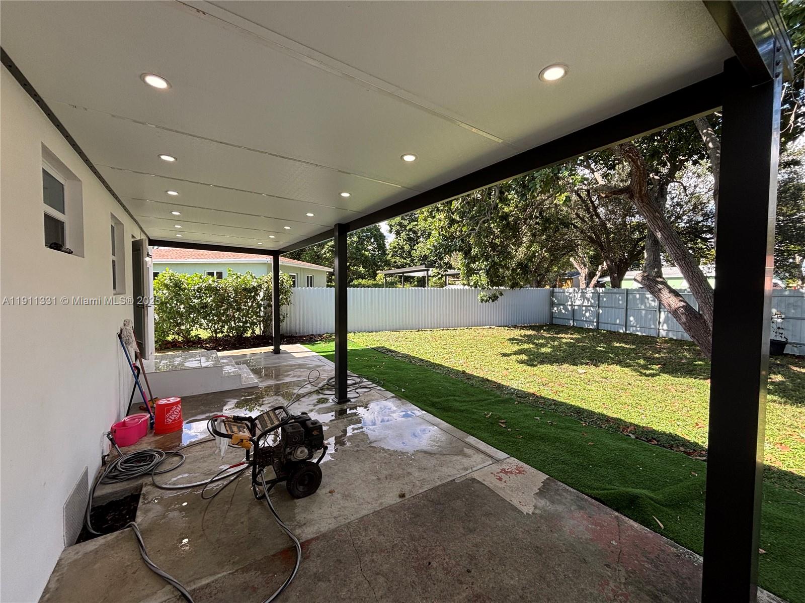 OVERBROOK SHORES NO 3 - Residential Lease