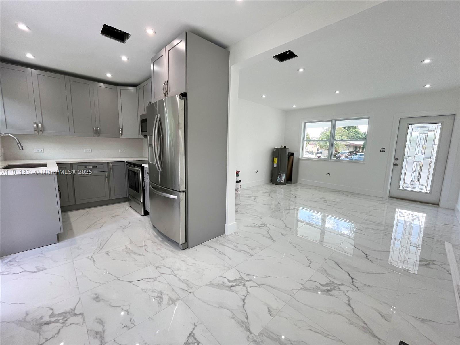 OVERBROOK SHORES NO 3 - Residential Lease