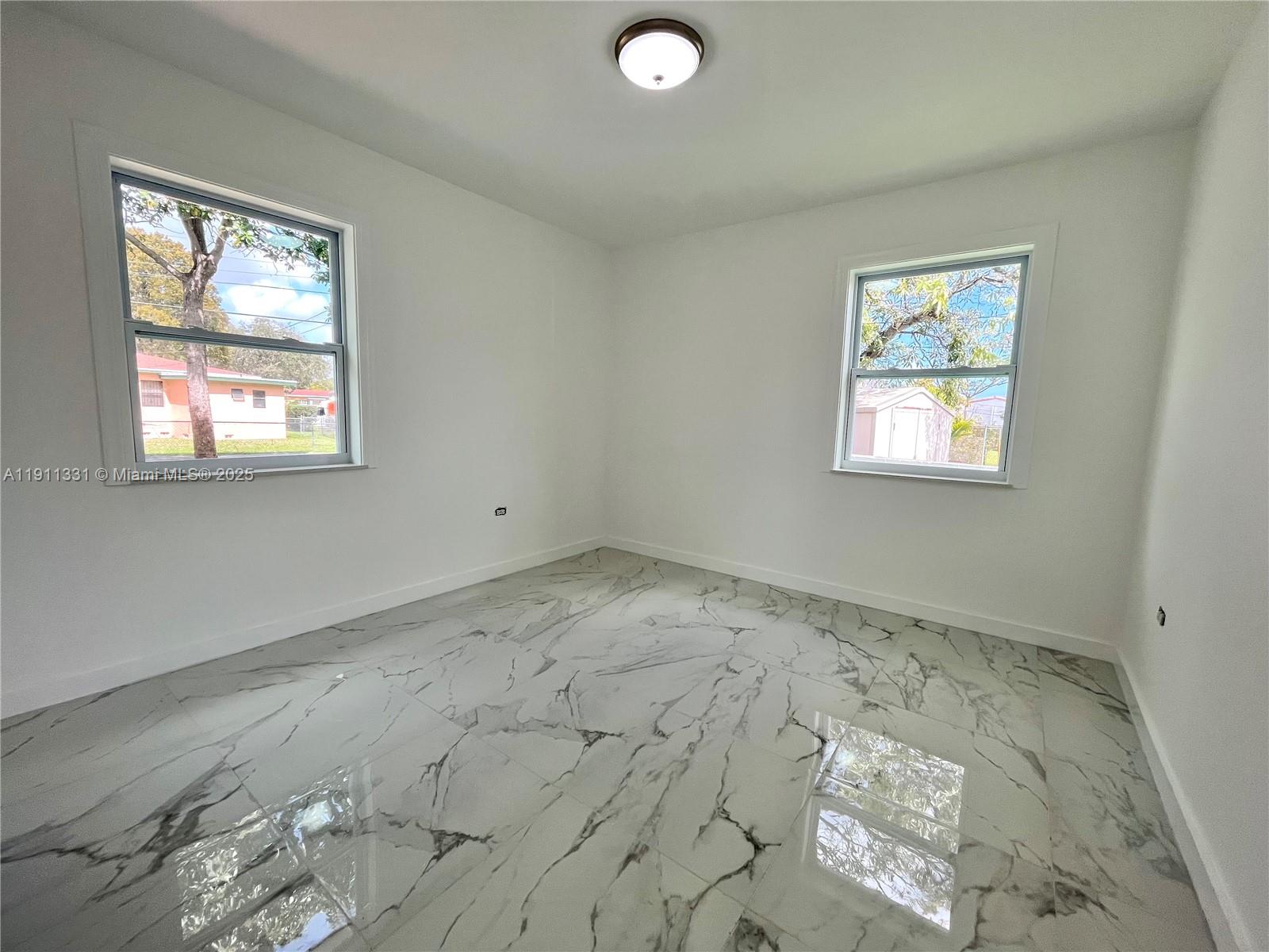 OVERBROOK SHORES NO 3 - Residential Lease