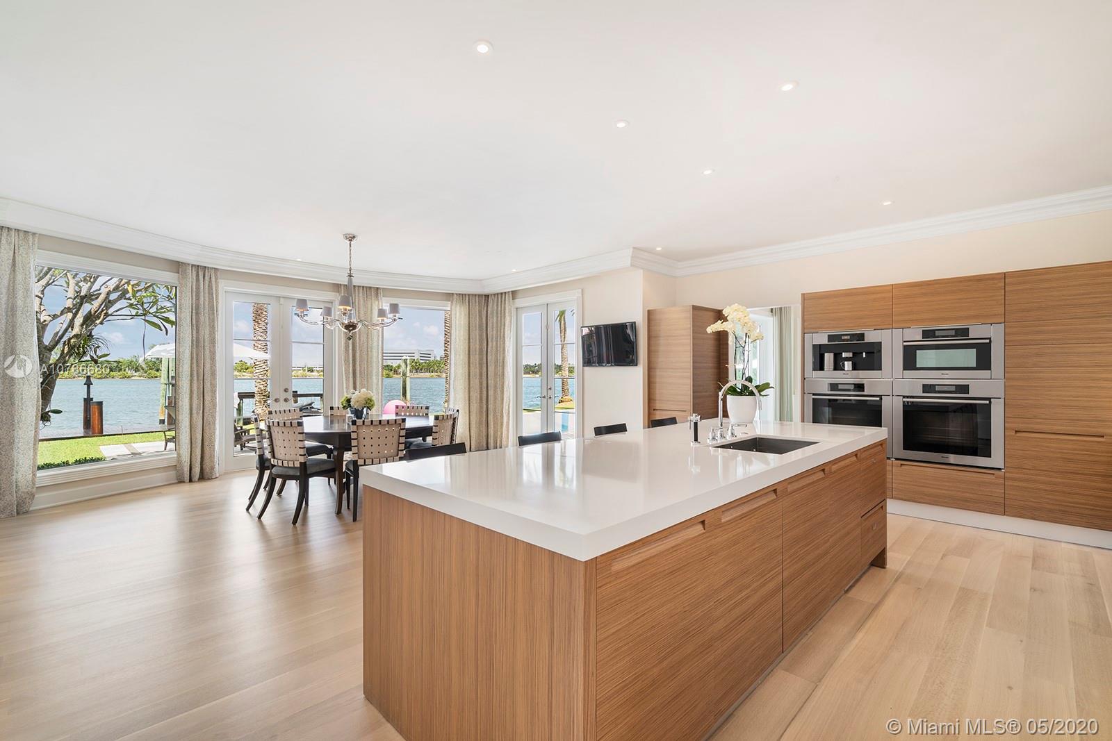 SUNSET ISLANDS-ISLAND NO - Residential