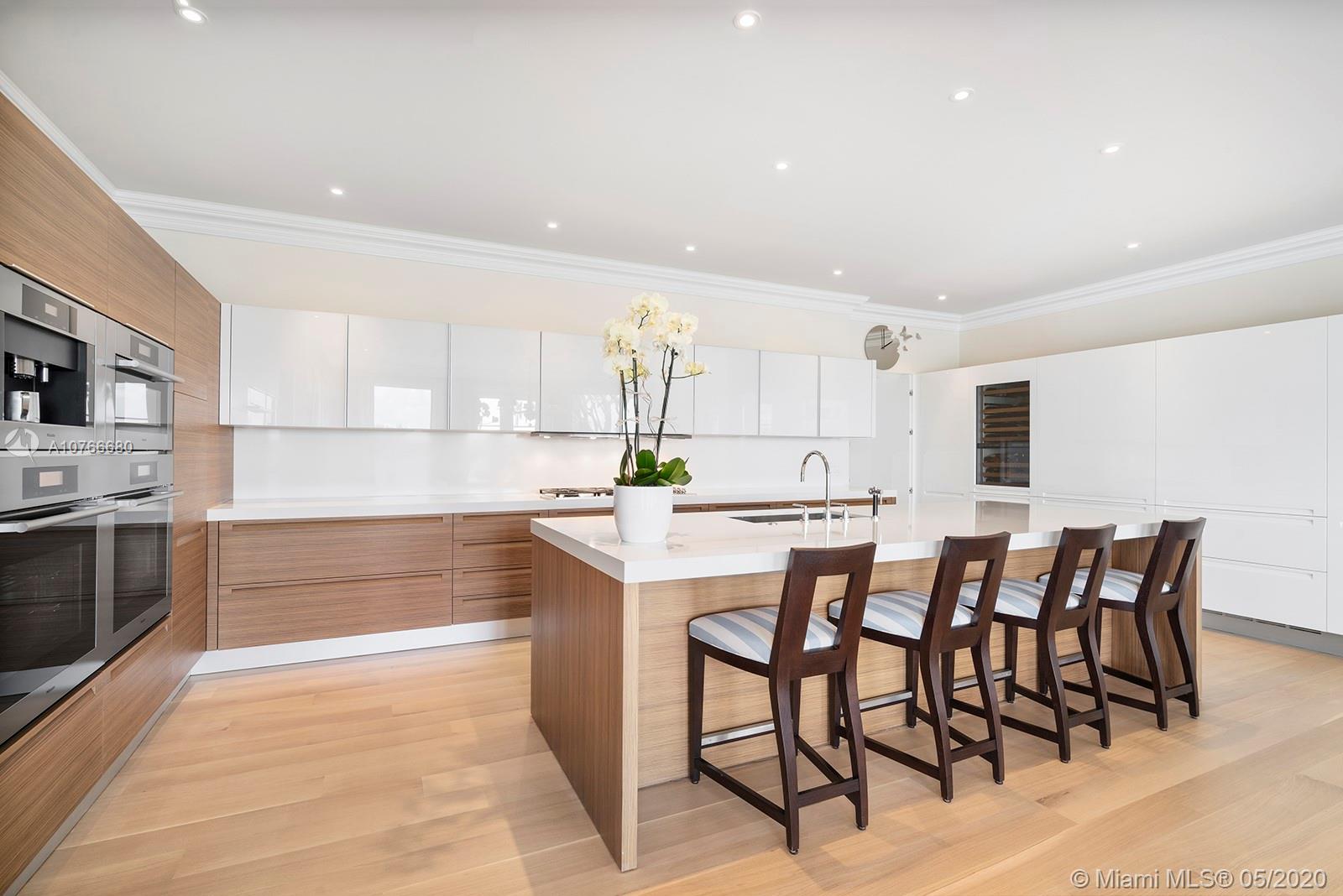 SUNSET ISLANDS-ISLAND NO - Residential